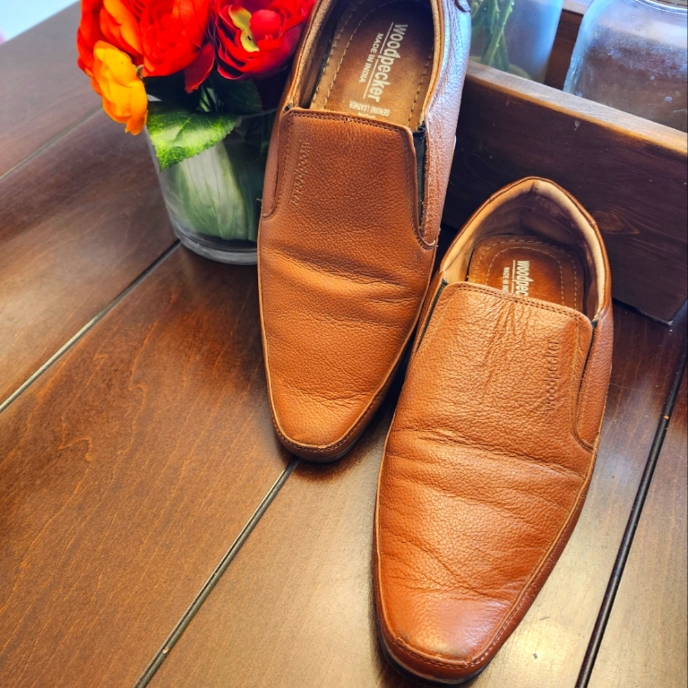 Men's leather slip on Shoes (Woodpecker)- Size 8